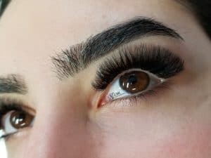 Volume eyelash extensions